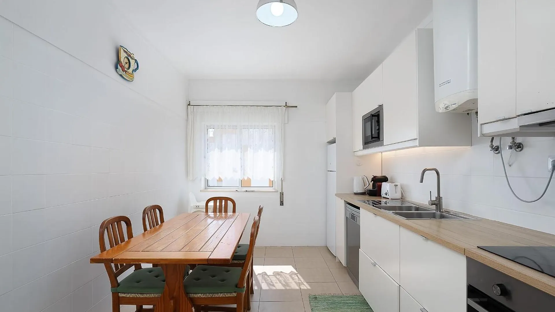 Isa - Quarteira Apartment