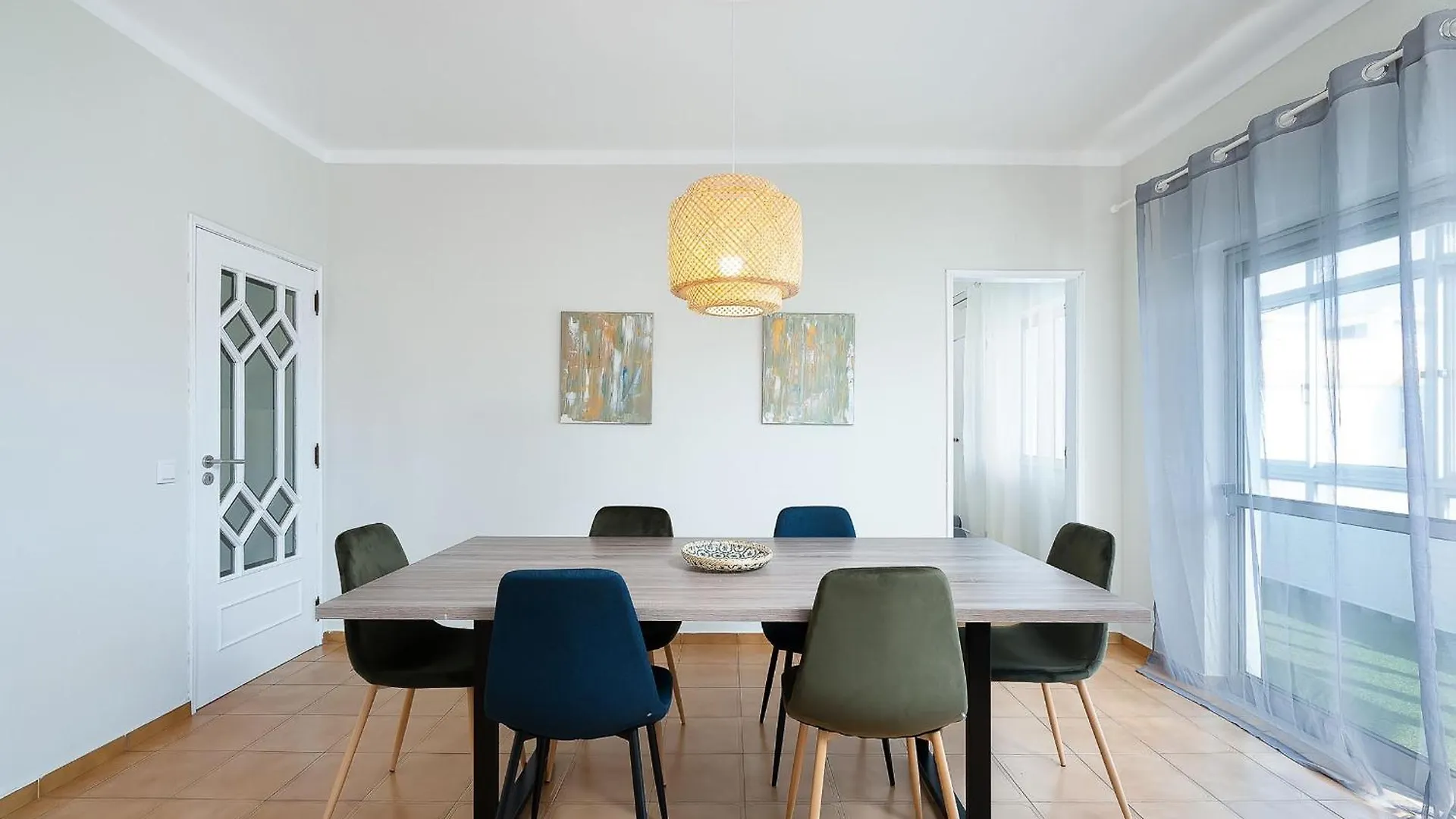 Isa - Quarteira Apartment