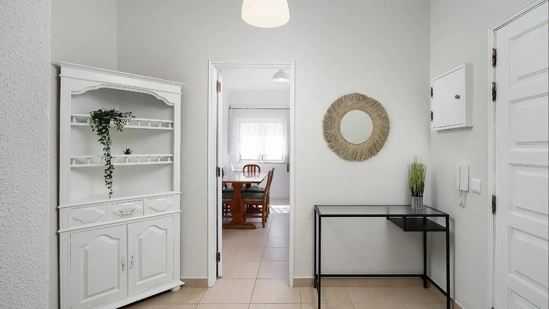 Isa - Quarteira Apartment